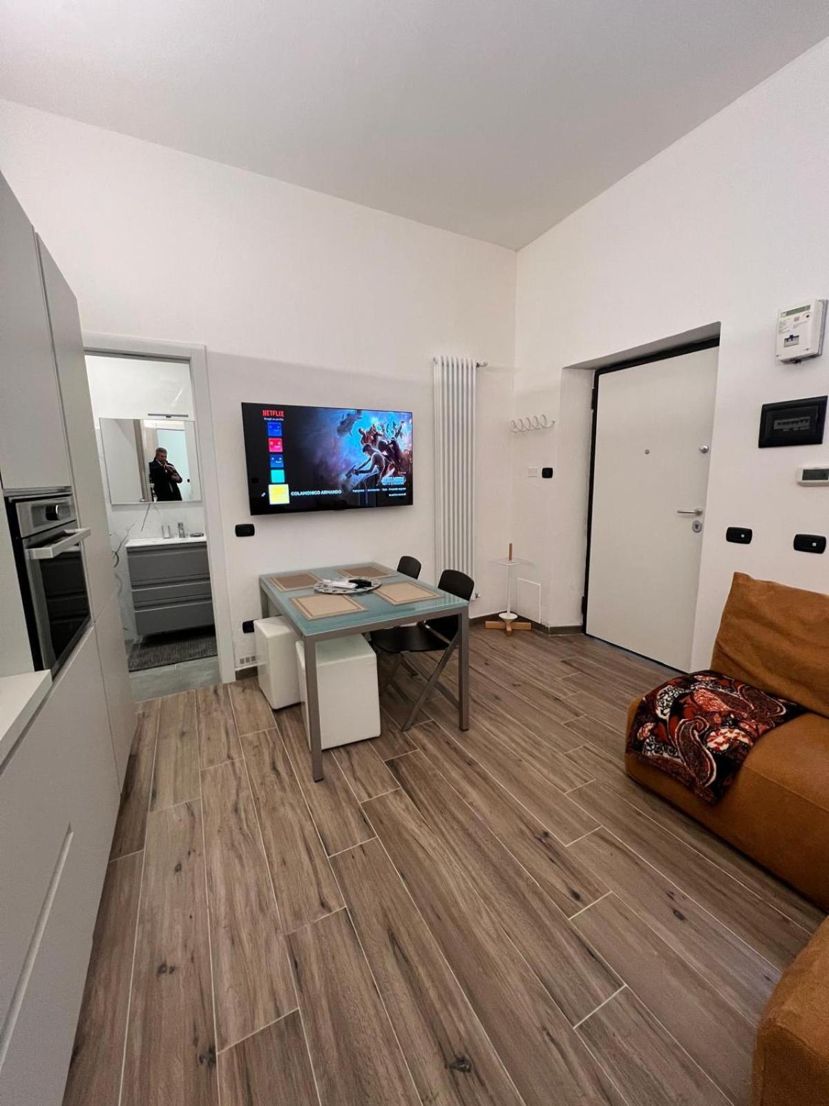 Domusmi Delfico 2 Apartment Милано Екстериор снимка