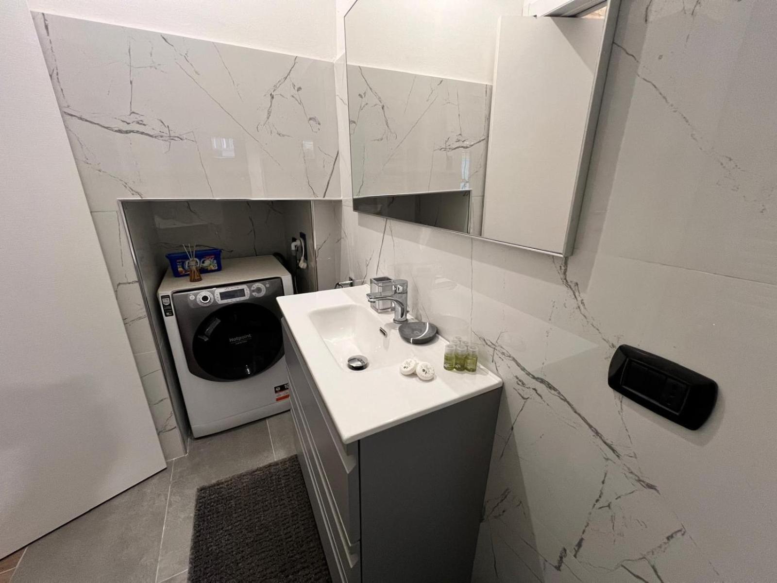 Domusmi Delfico 2 Apartment Милано Екстериор снимка
